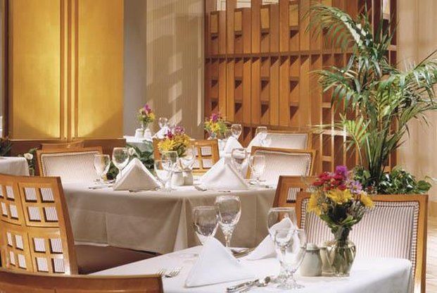 Sheraton Suites Chicago Elk Grove Elk Grove Village Restoran fotoğraf